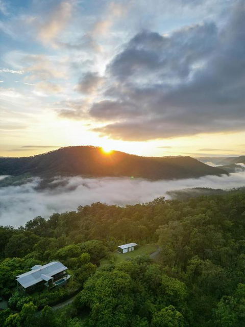 Luxurious Hinterland Guest House With HEATED POOL Sleeps 10 Brisbane Scenic Rim Gold Coast - Kingaroy Accommodation 0