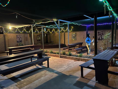 Main Reef Hotel - Kingaroy Accommodation 2