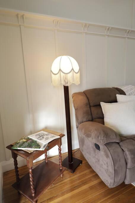 Manor Cottage - Kingaroy Accommodation 1