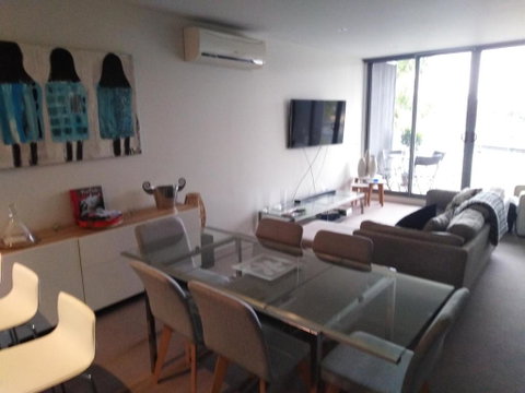 Marina View Apartment On The Maribyrnong River, Melbourne - Kingaroy Accommodation 2