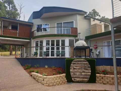 Merry Mary - Kingaroy Accommodation 0