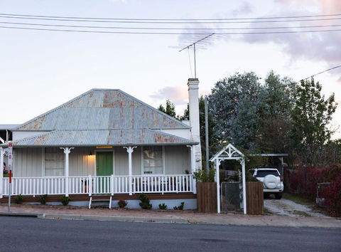 Mill Cottage - Kingaroy Accommodation 0