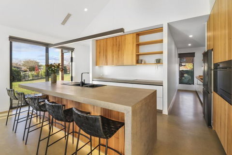 Mayple Peaks - Kingaroy Accommodation 3