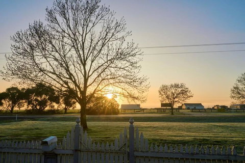 Miners Cottage Lancefield - Kingaroy Accommodation 1