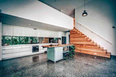 Modern House Close To CBD & Adelaide Oval - Kingaroy Accommodation 0