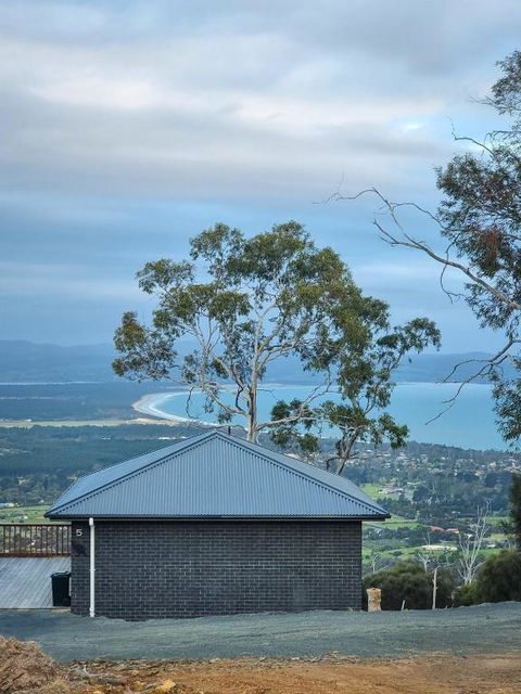 Mount Rumney Escapes - 5 Seaview Kangaroo House - Kingaroy Accommodation 0