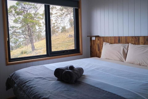 Mount Rumney Escapes - 3 Seaview Wombat House - Kingaroy Accommodation 3