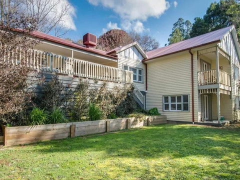 MtDandenong1378 - Kingaroy Accommodation 0