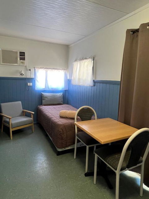 Narrabri Motel And Caravan Park - Kingaroy Accommodation 2
