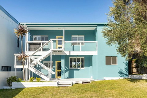 Nautilus At Blueys . Beachfront - Kingaroy Accommodation 1