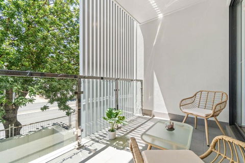 New Luxury Stylish Elegant Townhouse For Families - Kingaroy Accommodation 3