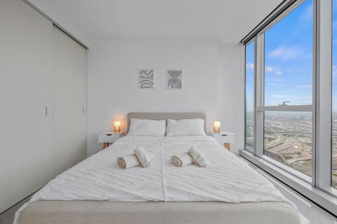 NEW Top Floor L70 CBD Luxury Apt - Kingaroy Accommodation 1