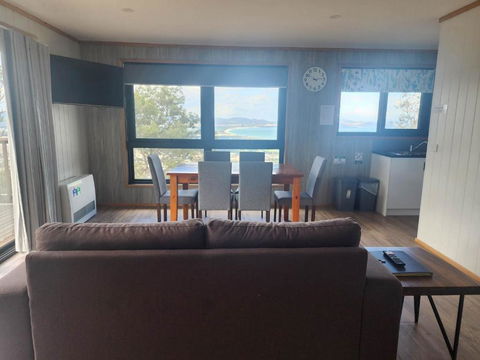 Mount Rumney Escapes - 4 Seaview Devil House - Kingaroy Accommodation 2