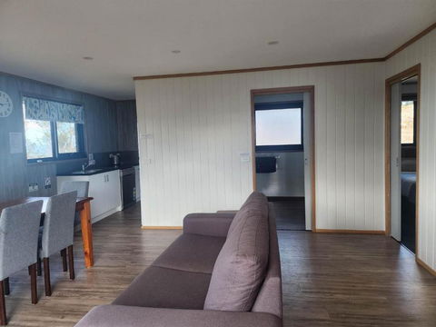 Mount Rumney Escapes - 4 Seaview Devil House - Kingaroy Accommodation 3