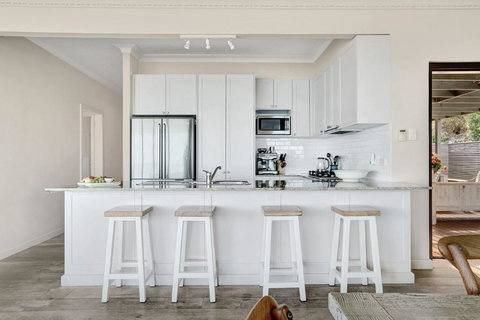 Newport Surf Break - Kingaroy Accommodation 3