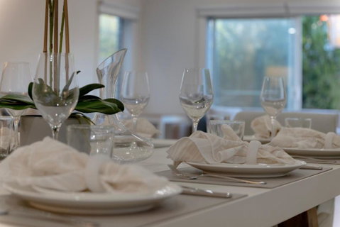 Newsom House - Stylish & Elegant Home With 4 King Beds - Kingaroy Accommodation 1
