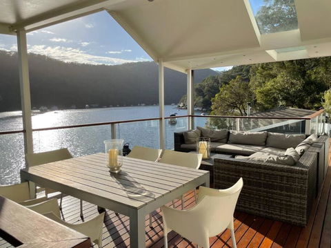 NINE At Berowra Waters, Luxury Waterfront With Hot Tub - Kingaroy Accommodation 1