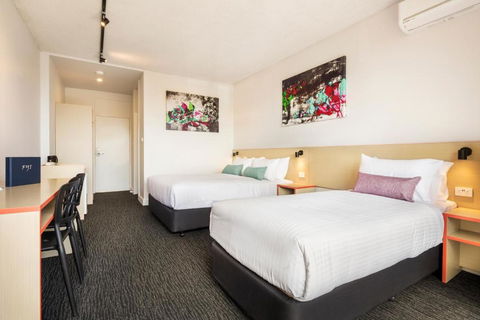 Nightcap At Waltzing Matilda Hotel - Kingaroy Accommodation 1