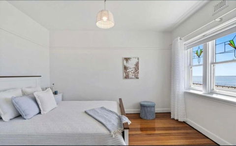 Ocean Views & City Convenience Perfect Getaway - Kingaroy Accommodation 3