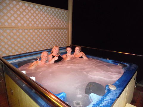 On The Deck @ Shark Bay - Kingaroy Accommodation 2