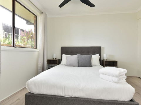 On The Lake At Fishing Point - Kingaroy Accommodation 3