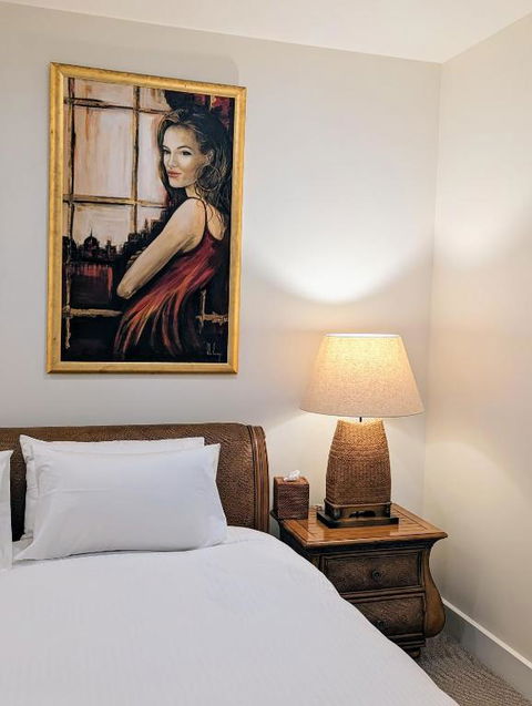 ONE Luxury Apartment - Kingaroy Accommodation 1