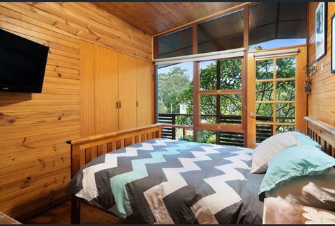 ONE OF A KIND Vacation Rental- Berkeley Vale - Kingaroy Accommodation 3