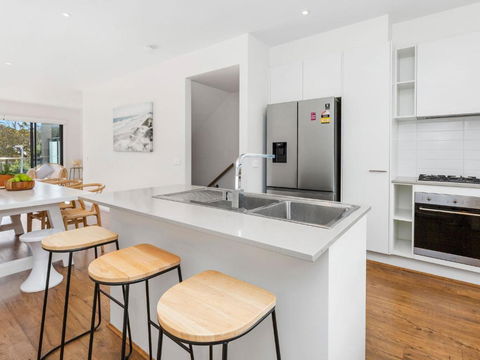 Osprey Mornington - Kingaroy Accommodation 0