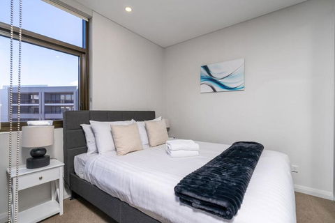 Parliamentary Triangle 1BR Apartment - Kingaroy Accommodation 1