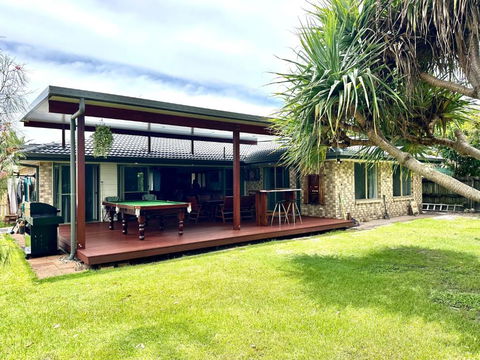 Pandanus Paradise. Newly Renovated 4 Bedroom Home - Kingaroy Accommodation 0