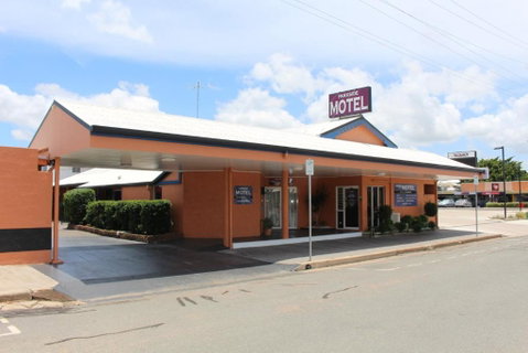 Parkside Motel Ayr - Kingaroy Accommodation 0
