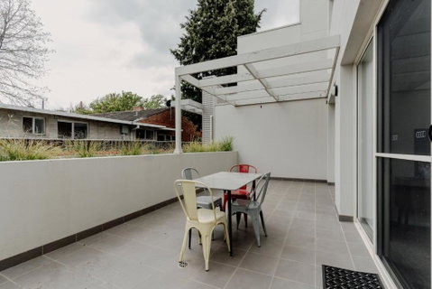 Peaceful 1-Bed Apartment Close To Lonsdale St - Kingaroy Accommodation 3