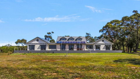 Peninsula At Metung - Access By Boat Only - Kingaroy Accommodation 0