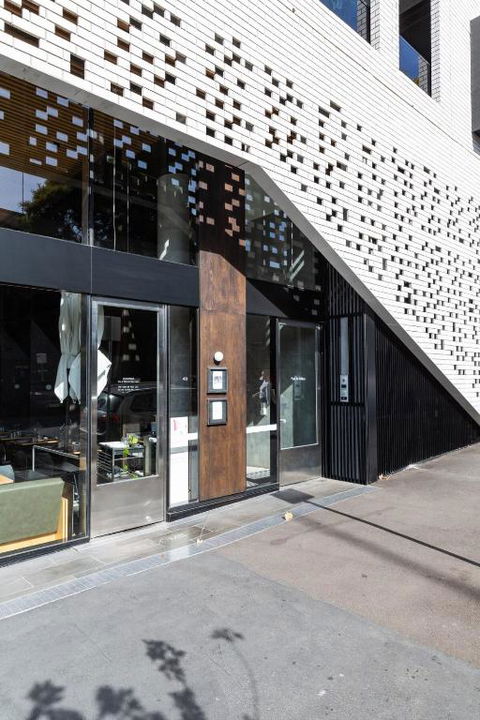 Penthouse Apartment Collingwood - Kingaroy Accommodation 3