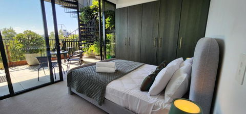 Penthouse Perfection With Private Rooftop Pool - Kingaroy Accommodation 3