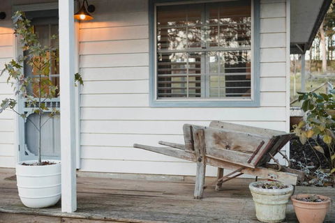 Peony Farm Green Cottage - Kingaroy Accommodation 2