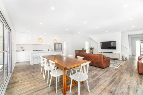 Perfect For Families And Groups - Large 5 Bedroom - Kingaroy Accommodation 0