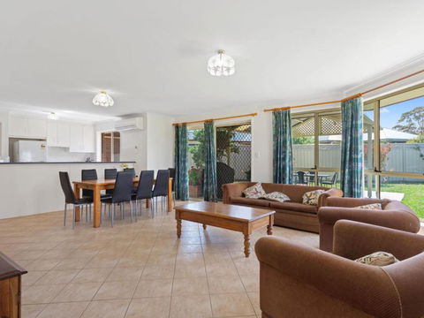 Pets At The Beach 8 Marto Court - Kingaroy Accommodation 2