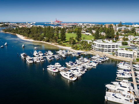 Pier 21 Riverside Apartment Hotel - Kingaroy Accommodation 0