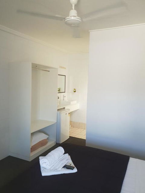 Pit Pony Hotel - Kingaroy Accommodation 3