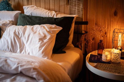 Poets Ode Featuring The Donkey Shed Theatre - Kingaroy Accommodation 3