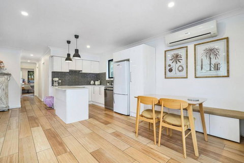 Pool House Hideaway - Kingaroy Accommodation 3