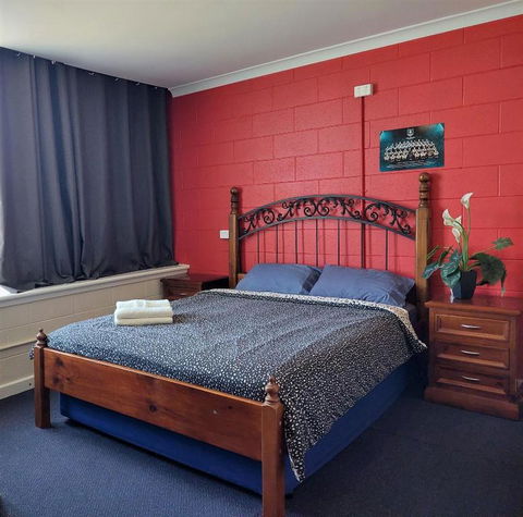 Port Adelaide Backpackers - Kingaroy Accommodation 0