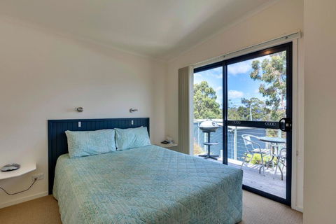 Port Huon Cottages - Kingaroy Accommodation 3