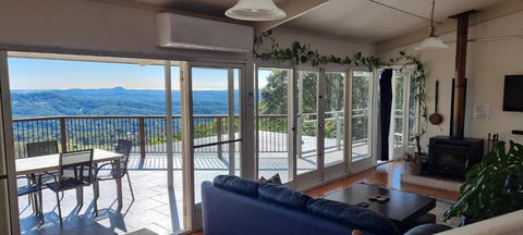 Potters Place Montville - Kingaroy Accommodation 3