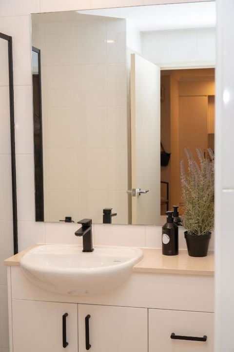 PRIME SPOT: Modern Studio+Balcony Darling Harbour - Kingaroy Accommodation 3