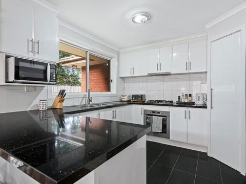 PRIVATE ROOM 4 And PRIVATE ROOM 5 Beside Monash University In Clayton - Kingaroy Accommodation 3