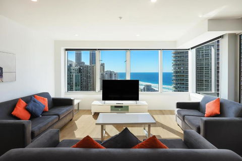 Q Tower Amazing Ocean Views 22nd Level Heated Pools Sleeps 6 - Optimise BNB - Kingaroy Accommodation 0