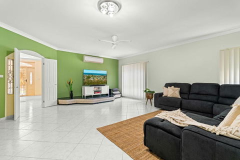 Qarah, Jervis Bay - Kingaroy Accommodation 1