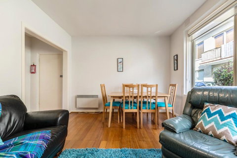 Quaint & Homey Ripponlea Flat - Kingaroy Accommodation 2